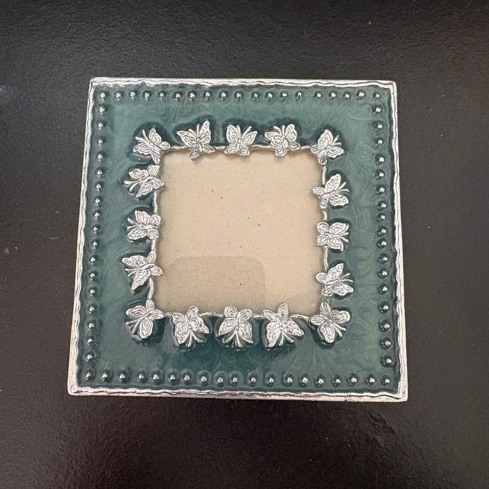 Elegant Green and Silver Floral Photo Frame